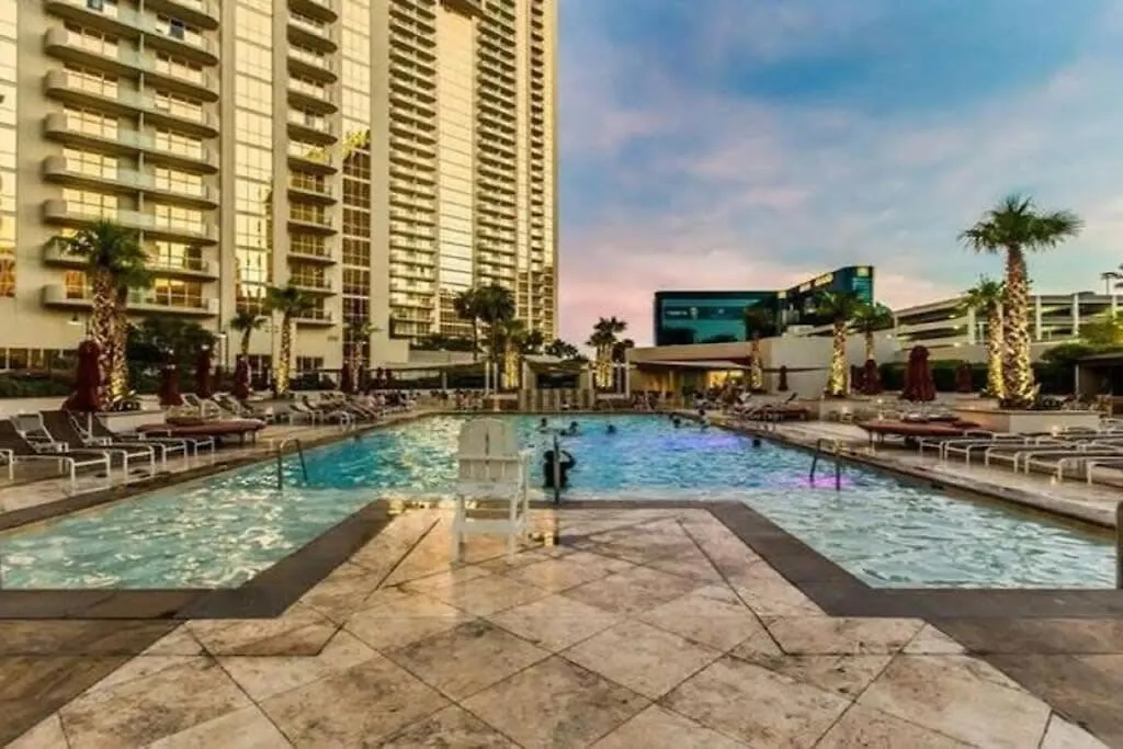 Amazing Studio No Resort Fee Free Parking Strip View Mgm 4607 Las Vegas